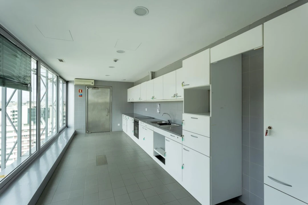 Escritório para Arrendamento em Campolide Foto 22