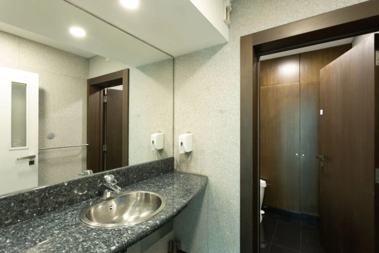 Escritório para Arrendamento em Campolide Foto 24