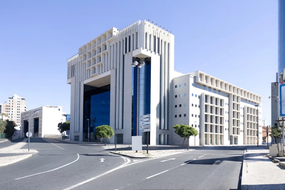 Escritório para Arrendamento em Campo de Ourique Foto 1