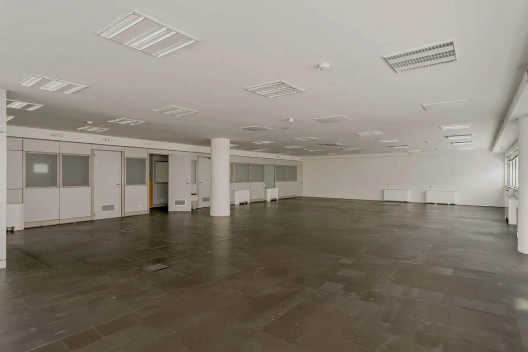 Escritório para Arrendamento em Lumiar Foto 3