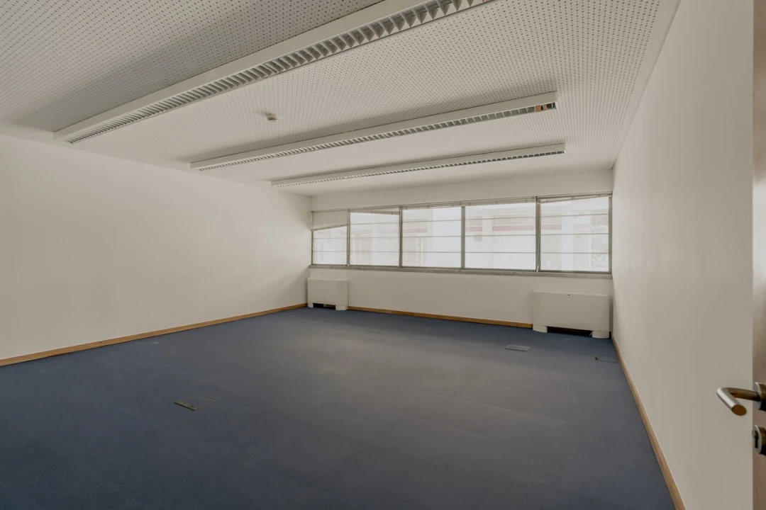 Escritório para Arrendamento em Lumiar Foto 11