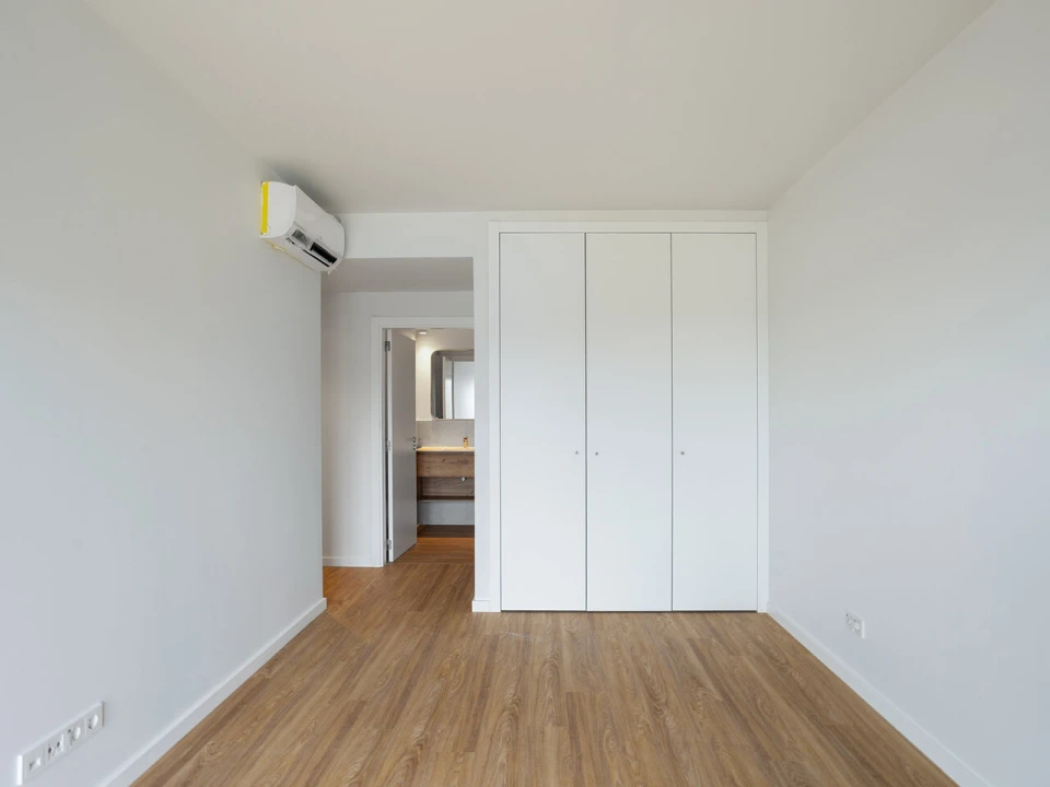 Apartamento T2 para Venda em Loures Foto 7