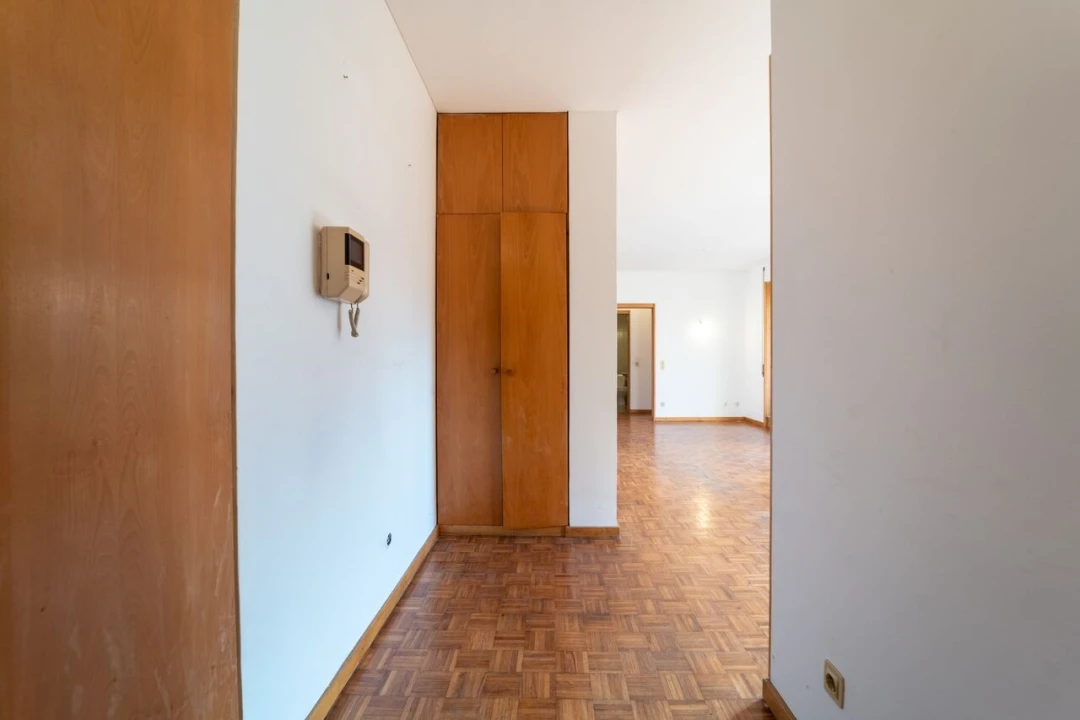 Apartamento T1 para Venda em Aldoar, Foz do Douro e Nevogilde Foto 4