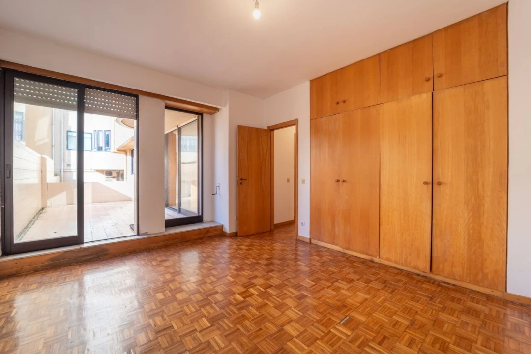 Apartamento T1 para Venda em Aldoar, Foz do Douro e Nevogilde Foto 17