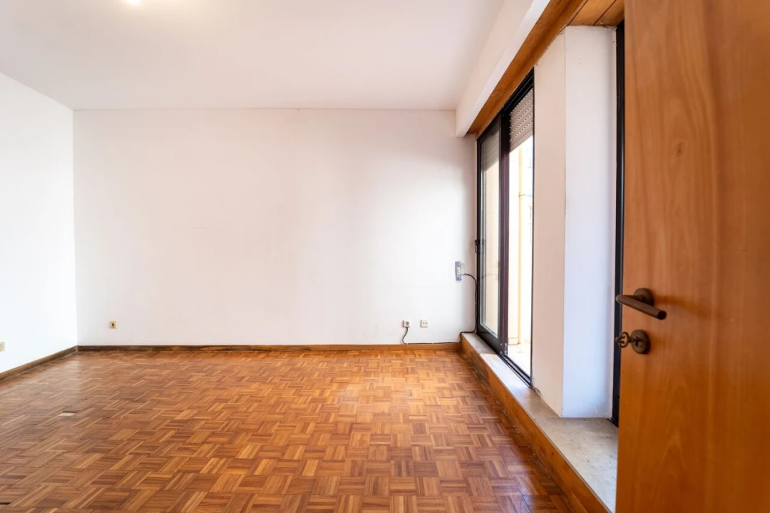 Apartamento T1 para Venda em Aldoar, Foz do Douro e Nevogilde Foto 21