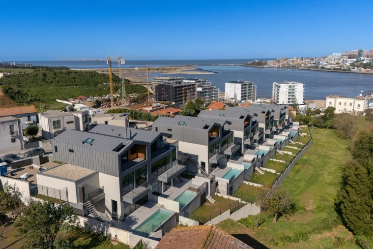 Moradia T4 para Venda em Canidelo Foto 46