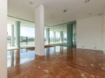 Apartamento T3 para Venda em Lordelo do Ouro e Massarelos