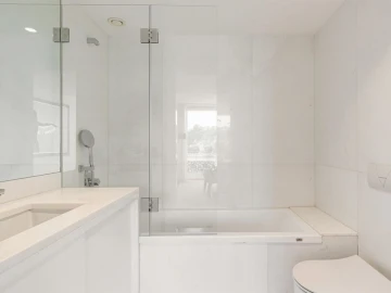 Apartamento T3 para Venda em Lordelo do Ouro e Massarelos