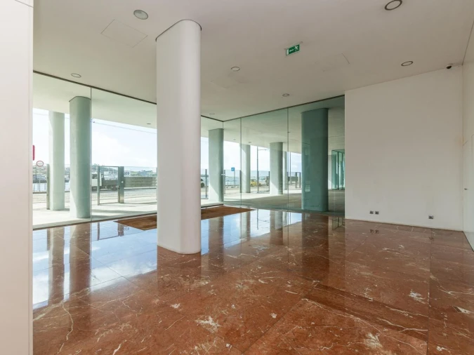 Apartamento T3 para Venda em Lordelo do Ouro e Massarelos Foto 15