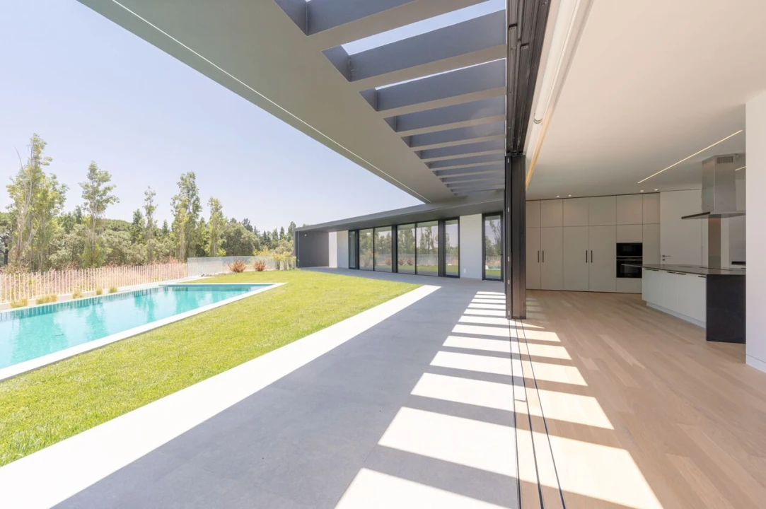 Moradia T5 para Venda em Santa Maria e São Miguel, São Martinho, São Pedro Penaferrim Foto 8