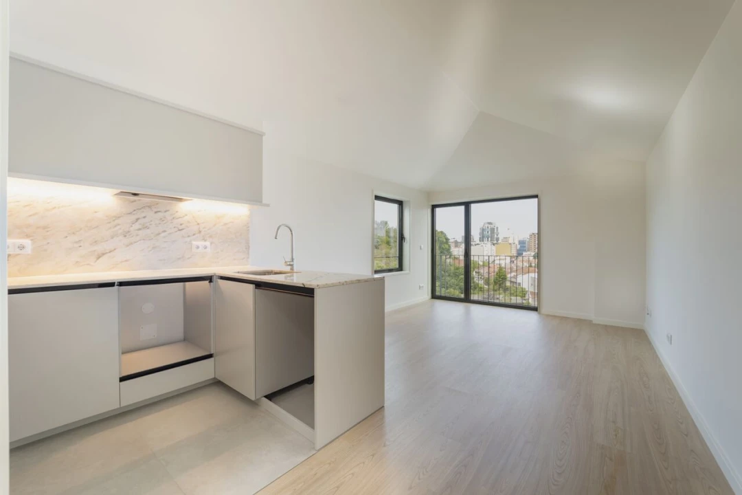 Apartamento T2 para Venda em Cedofeita, Santo Ildefonso, Sé, Miragaia, São Nicolau e Vitória Foto 3