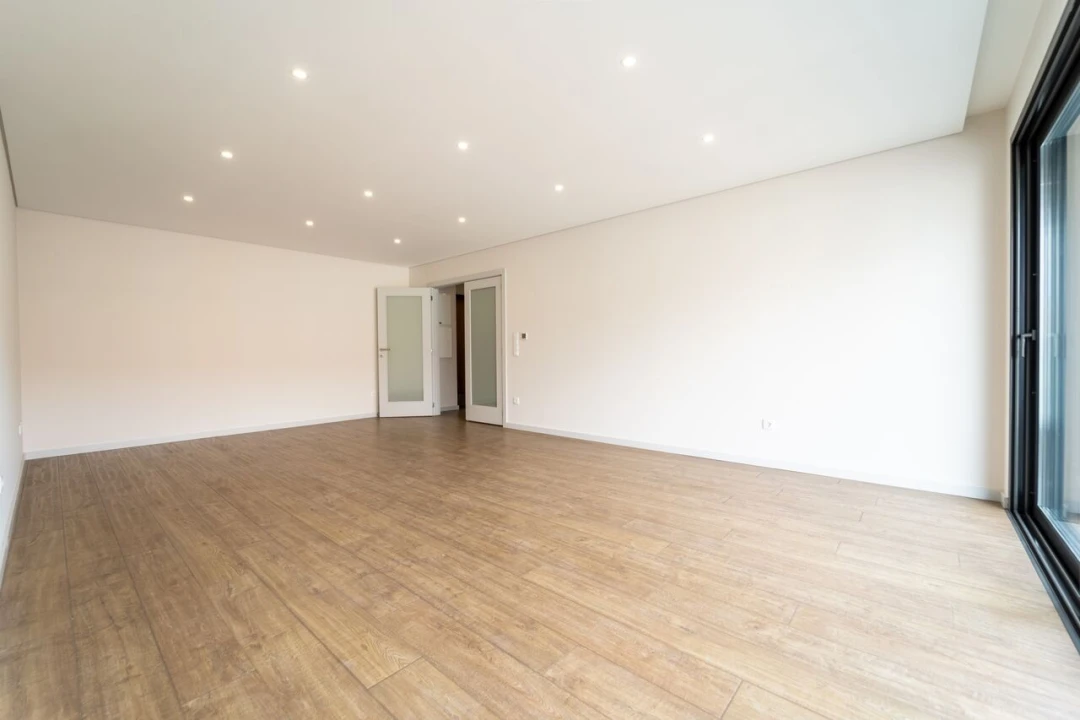 Apartamento T3 para Venda em Cedofeita, Santo Ildefonso, Sé, Miragaia, São Nicolau e Vitória Foto 14