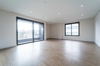 Apartamento T3 para Venda em Cedofeita, Santo Ildefonso, Sé, Miragaia, São Nicolau e Vitória
