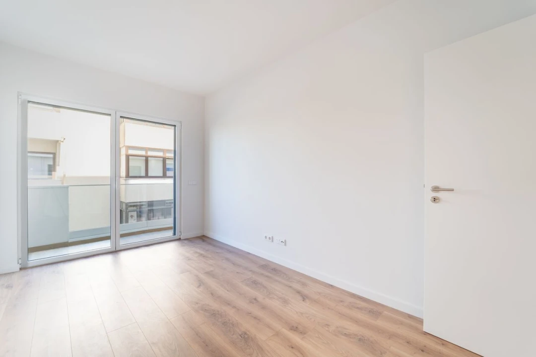 Apartamento T2 para Venda em Ramalde Foto 9