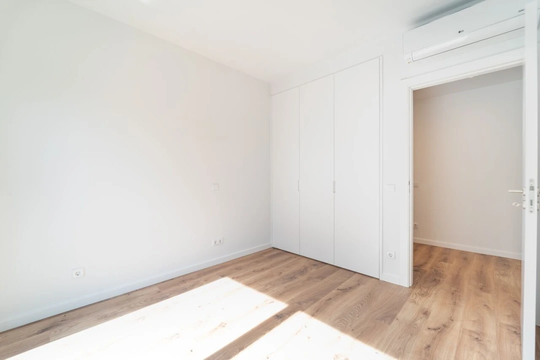 Apartamento T2 para Venda em Ramalde Foto 12