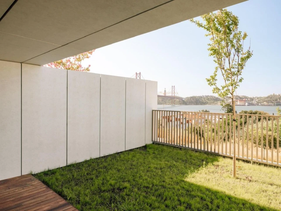 Moradia T5 para Venda em Alcantara Foto 4