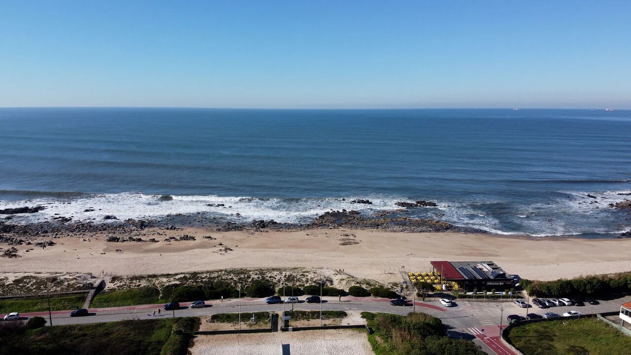 Moradia T4 para Venda em Madalena Foto 12