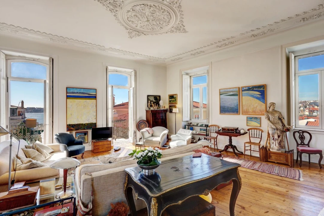 Apartamento T7 para Venda em Misericórdia Foto 12