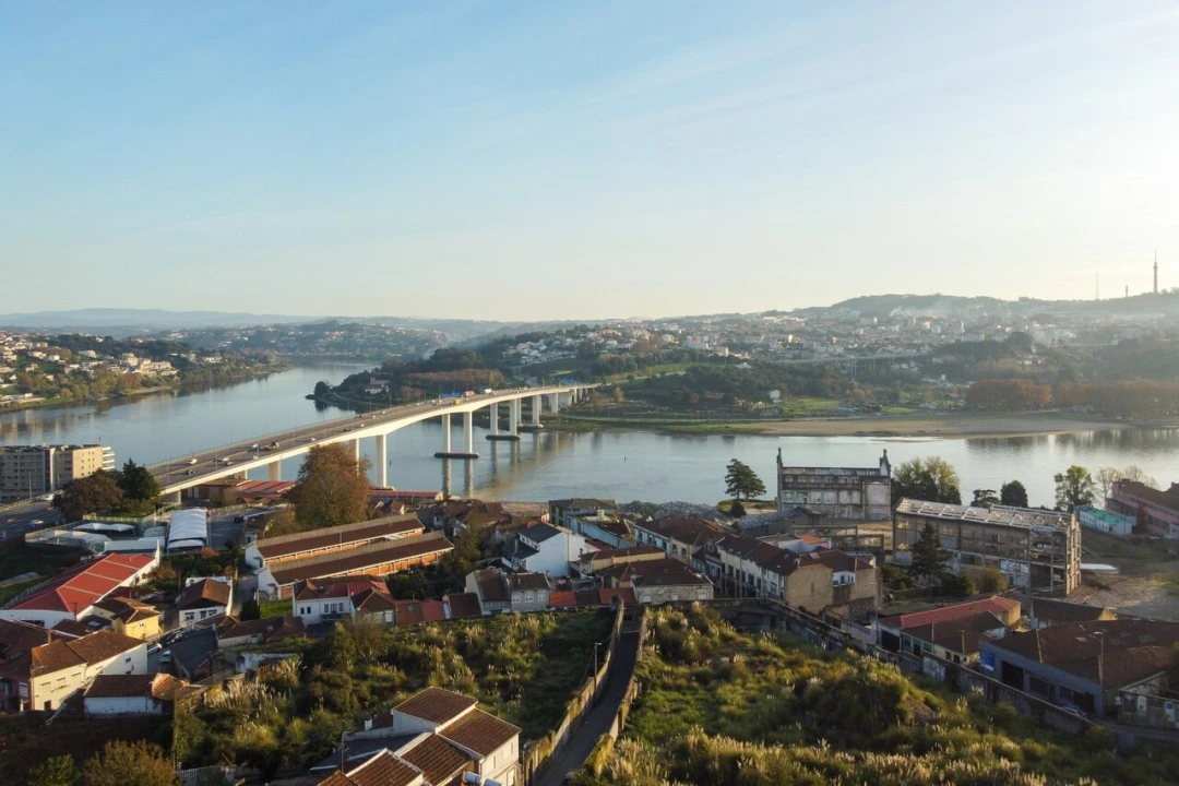 Apartamento T2 para Venda em Ramalde Foto 19