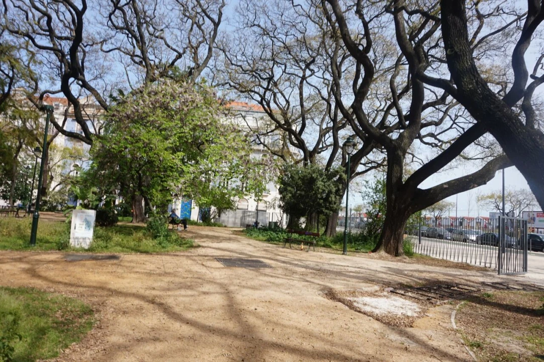 Apartamento T2 para Venda em Alcantara Foto 17