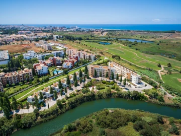 Moradia T3 para Venda em Quarteira