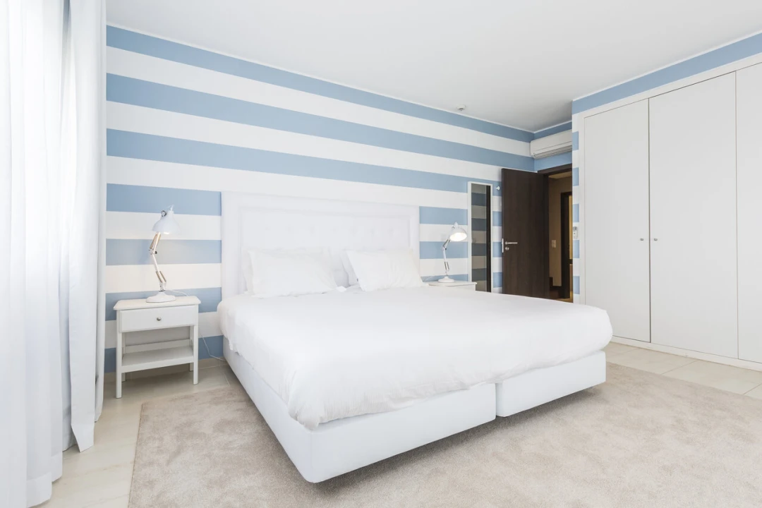Apartamento T2 para Venda em Quarteira Foto 8