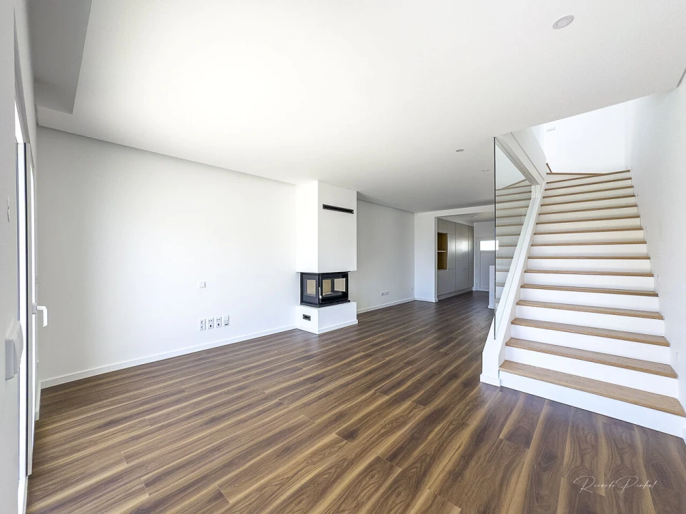 Moradia T2 para Venda em Santo Isidoro Foto 2