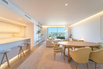 Apartamento T5 para Venda em Canidelo