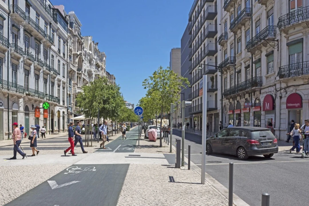 Apartamento T2 para Venda em Arroios Foto 18