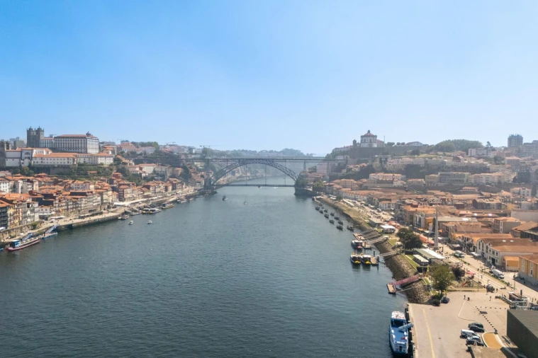 Apartamento T2 para Venda em Santa Marinha e São Pedro da Afurada Foto 40
