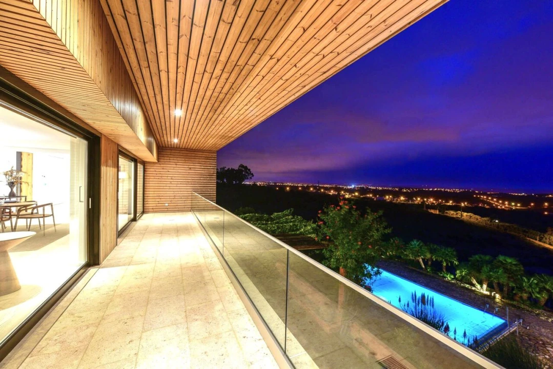 Moradia T5 para Venda em Alcabideche Foto 4