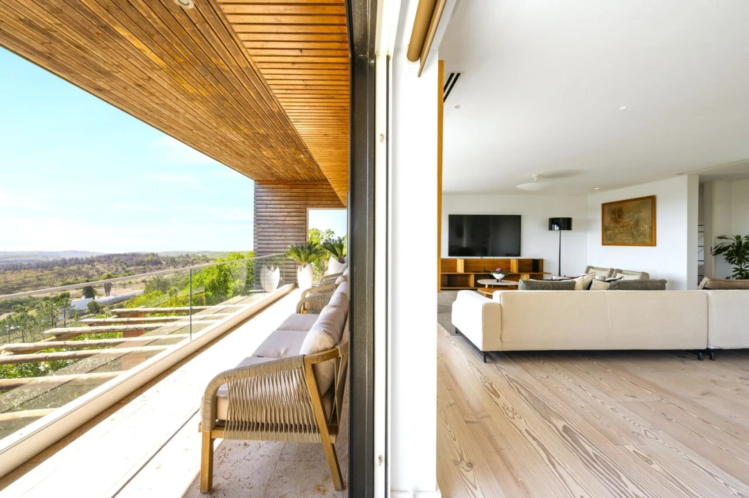 Moradia T5 para Venda em Alcabideche Foto 2