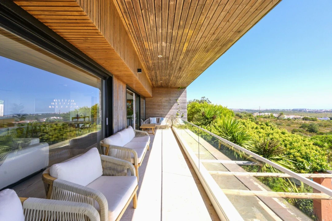 Moradia T5 para Venda em Alcabideche Foto 3