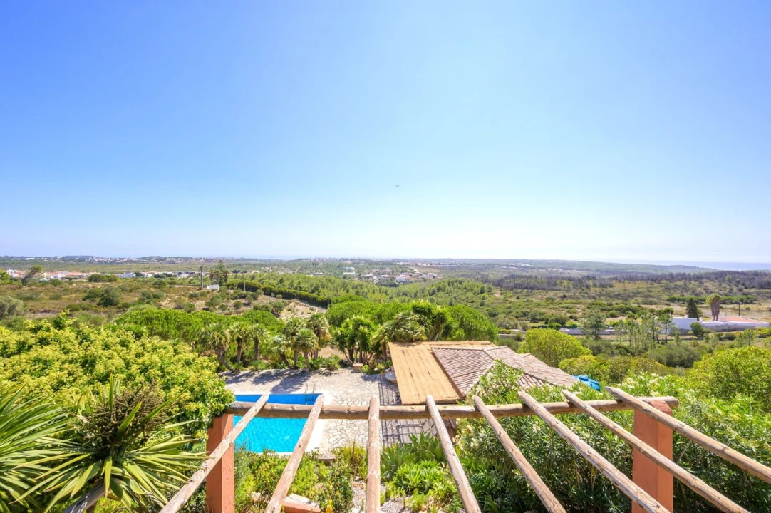 Moradia T5 para Venda em Alcabideche Foto 46