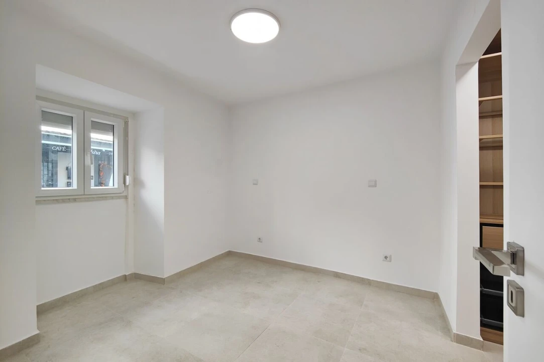 Apartamento T1 para Venda em São Vicente Foto 6