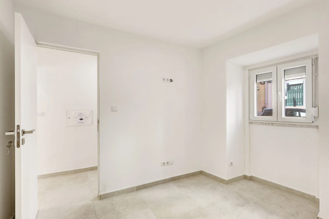 Apartamento T1 para Venda em São Vicente Foto 14