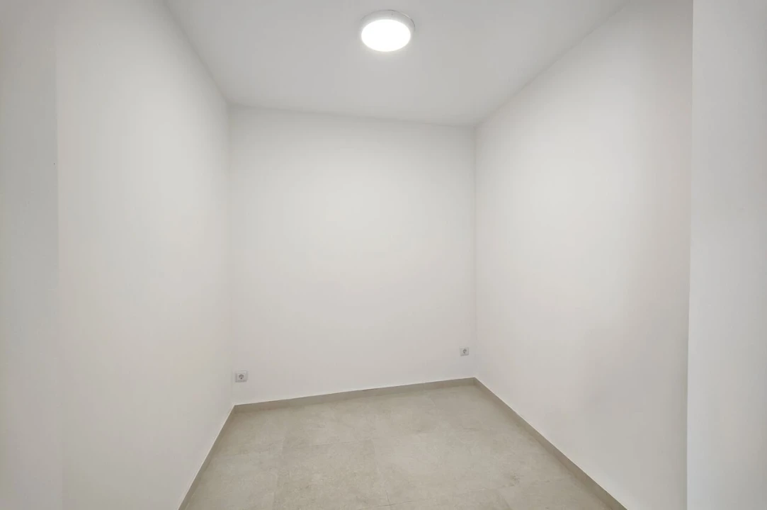 Apartamento T1 para Venda em São Vicente Foto 16