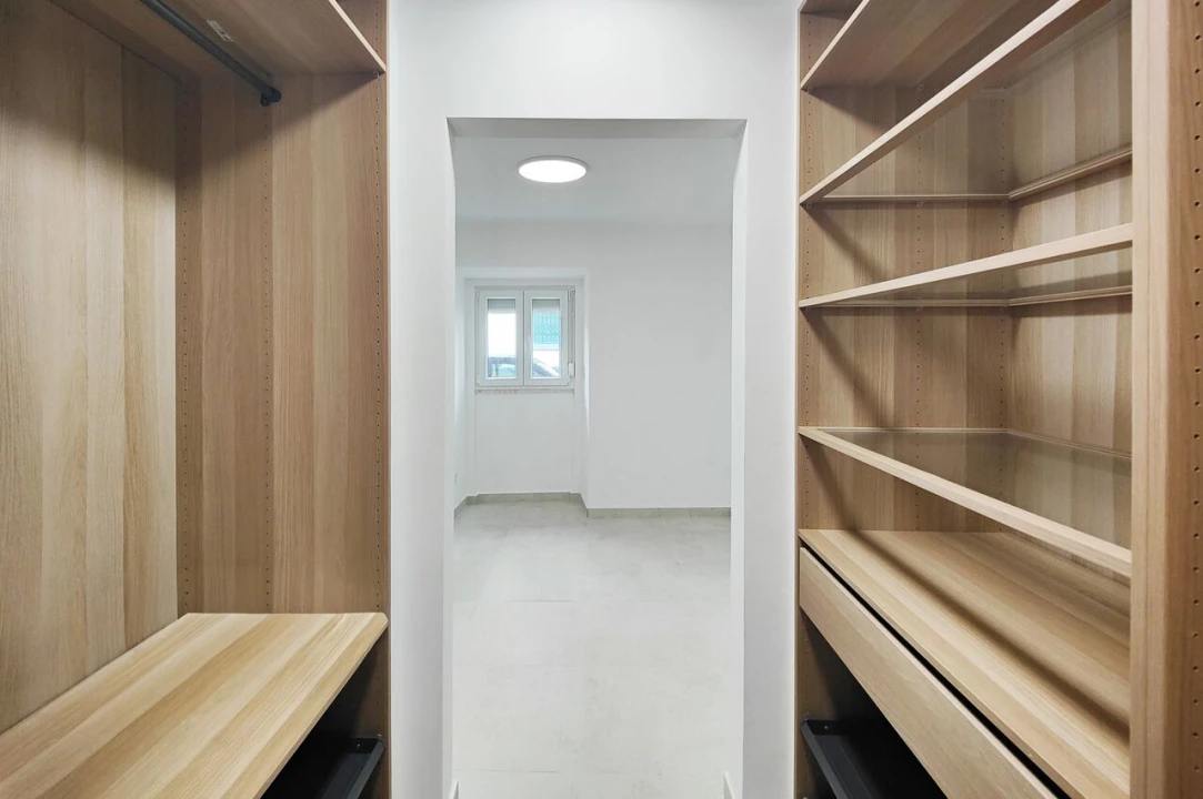 Apartamento T1 para Venda em São Vicente Foto 18