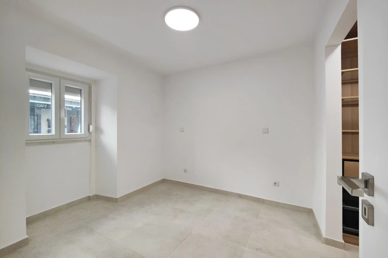 Apartamento T1 para Venda em São Vicente Foto 6