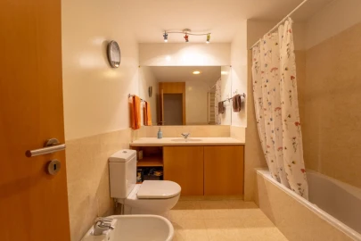 Apartamento T3 para Venda em Lordelo do Ouro e Massarelos