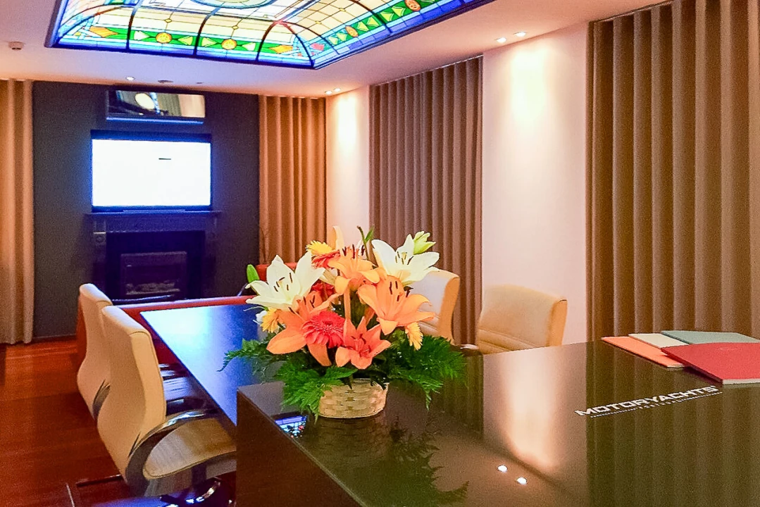 Loja para Arrendamento em Quarteira Foto 4