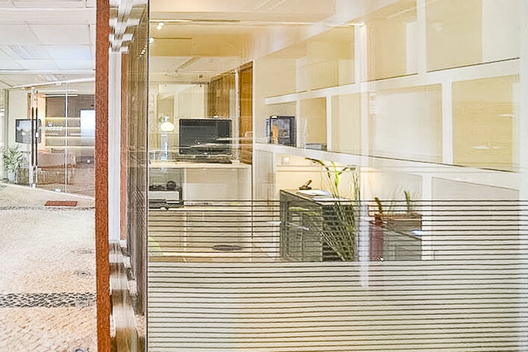 Loja para Arrendamento em Quarteira Foto 26