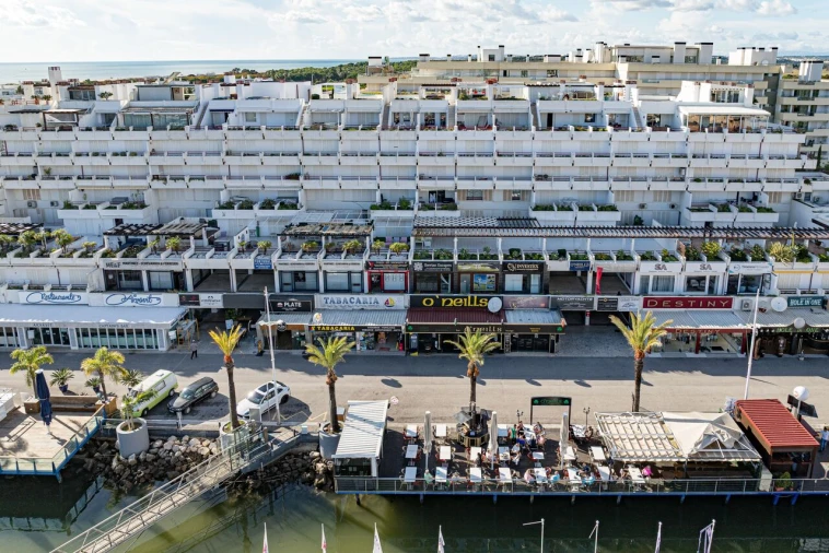 Loja para Arrendamento em Quarteira Foto 27