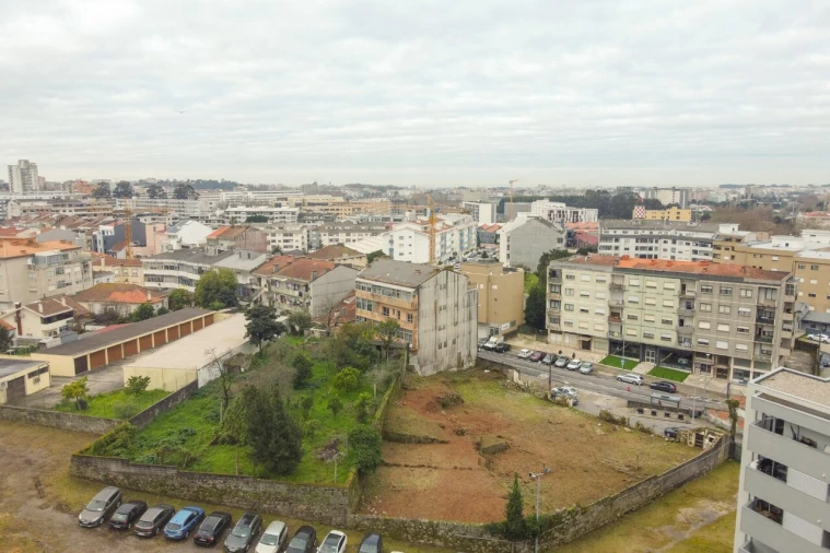 Apartamento T0 para Venda em Paranhos Foto 11