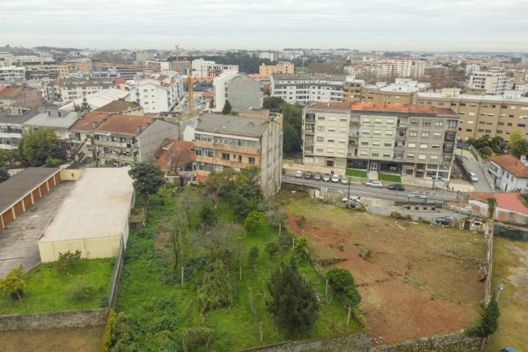 Apartamento T0 para Venda em Paranhos Foto 12