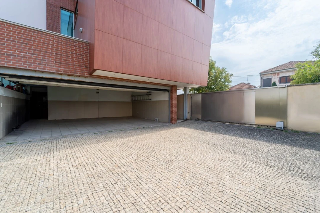 Moradia T8 para Venda em Ermesinde Foto 4