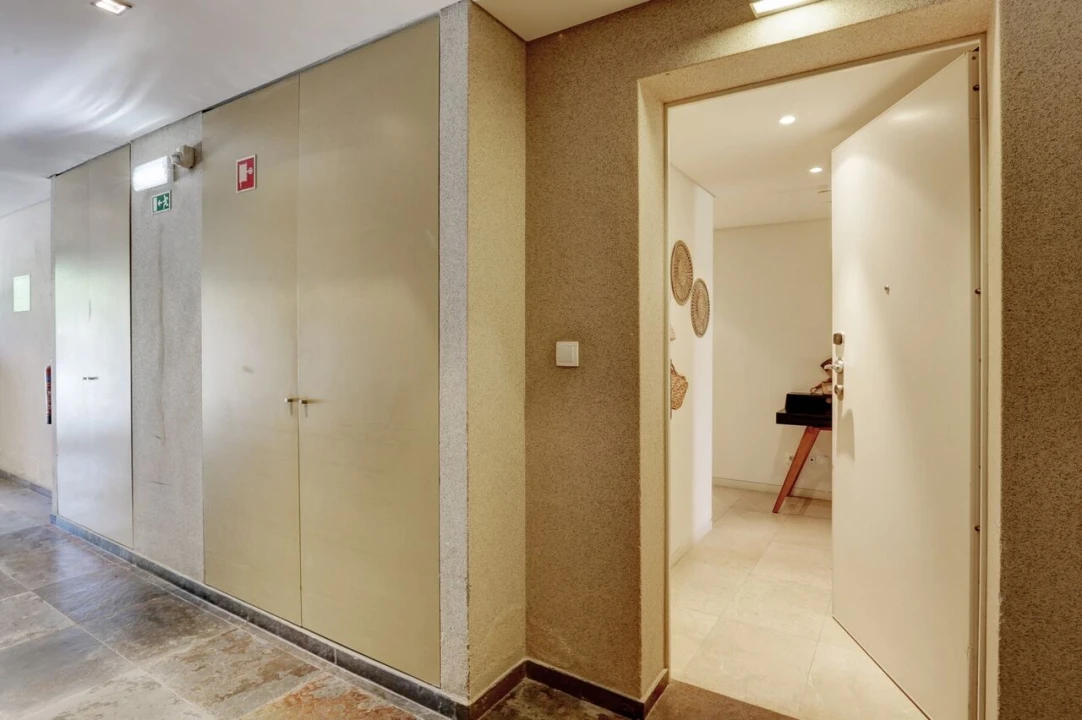 Apartamento T1 para Venda em Carvalhal Foto 8