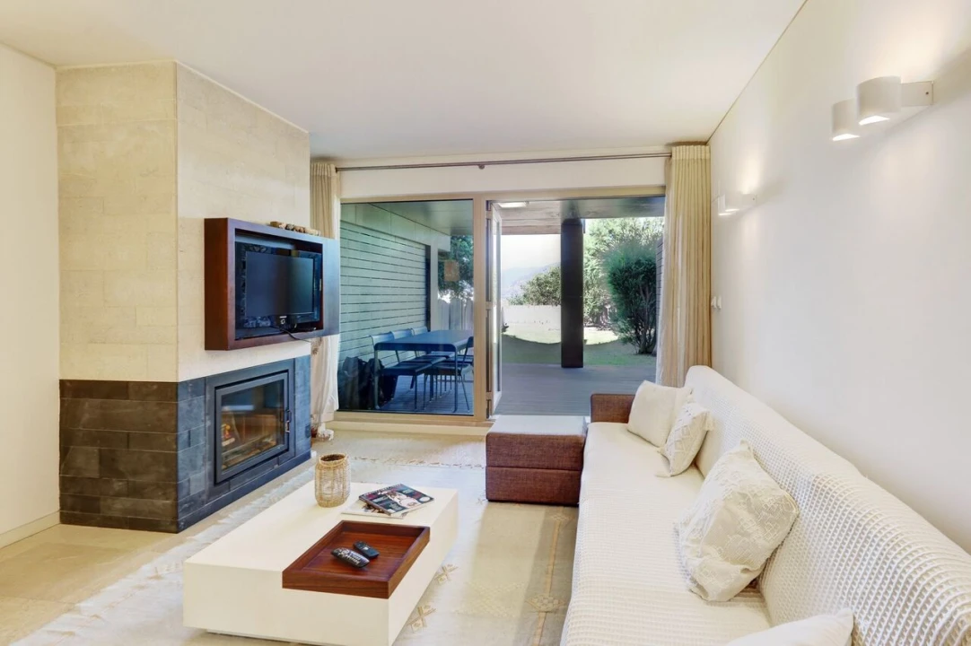 Apartamento T1 para Venda em Carvalhal Foto 4