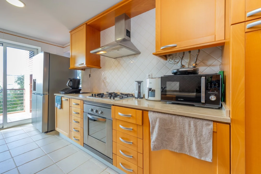 Apartamento T2 para Venda em Quarteira Foto 4