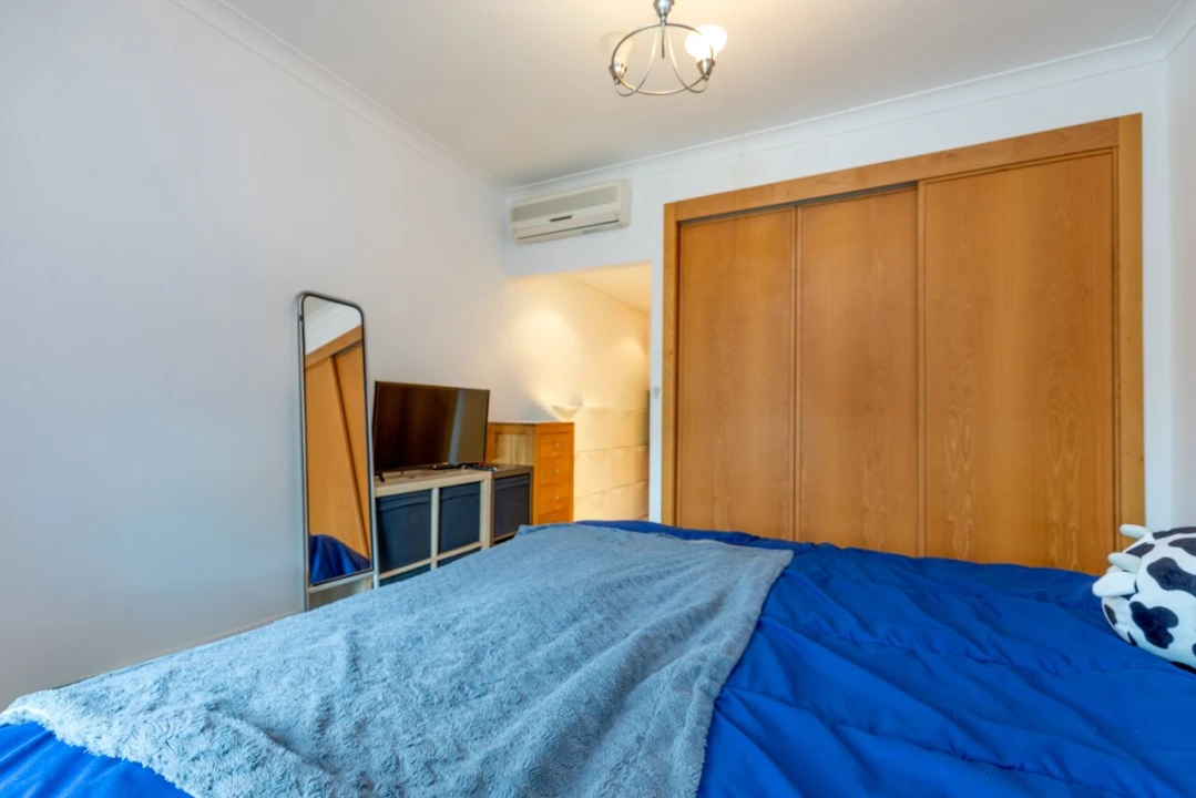 Apartamento T2 para Venda em Quarteira Foto 13